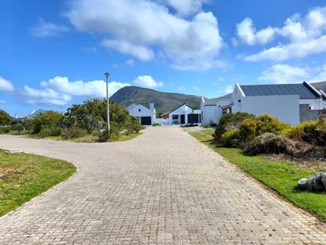 325 m² Land available in Franskraal