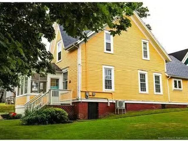 325 St James Street West, Saint John, NB, E2M 2E7 house for.