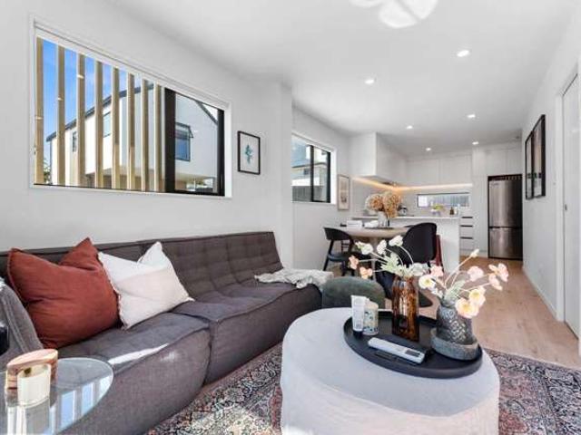 3/268 Rangatira Road, Beach Haven, North Shore City