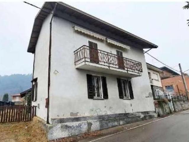 326/2025 U VA Casa indipendente al rustico in asta a Sesto Calende