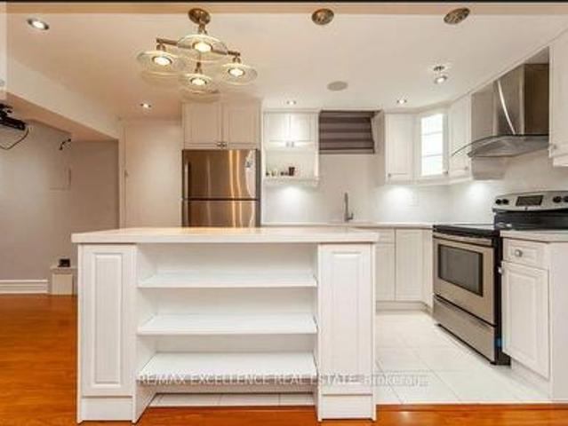 3262 Crimson King Circle, Mississauga, ON, L5N 8M8 house for lease | Listing ID W13538 | Royal LePage