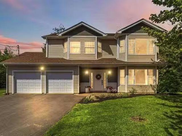 326 Keltic Drive, Lawrencetown, NS, B2Z 1M7 house for sale.