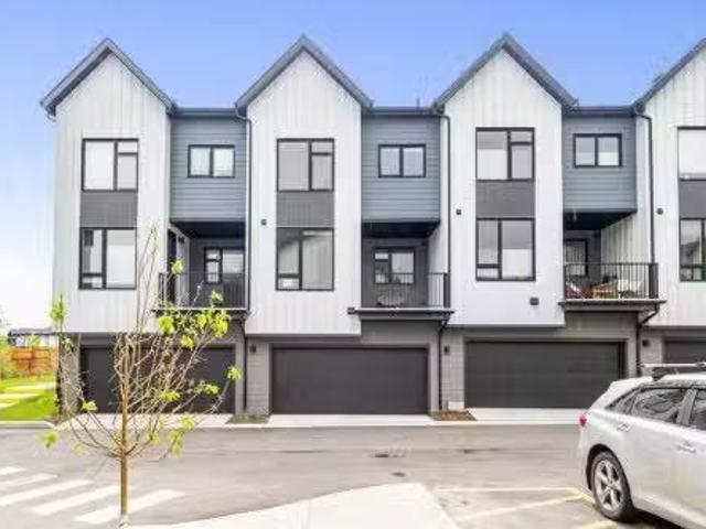 327 85 Sage Hill Heights Nw, Calgary, AB, T3R 2E5 townhouse.