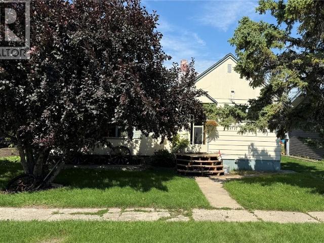 327 Bellamy Avenue