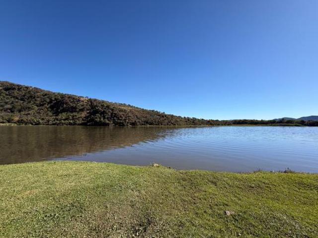 327 m² Land available in Estate D Afrique
