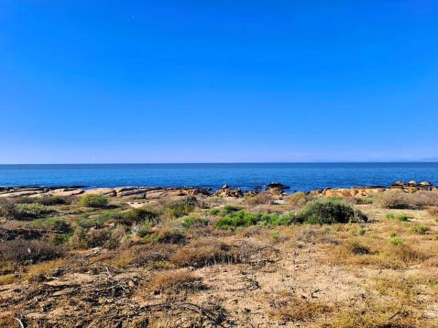 327 m² Land available in St Helena Views