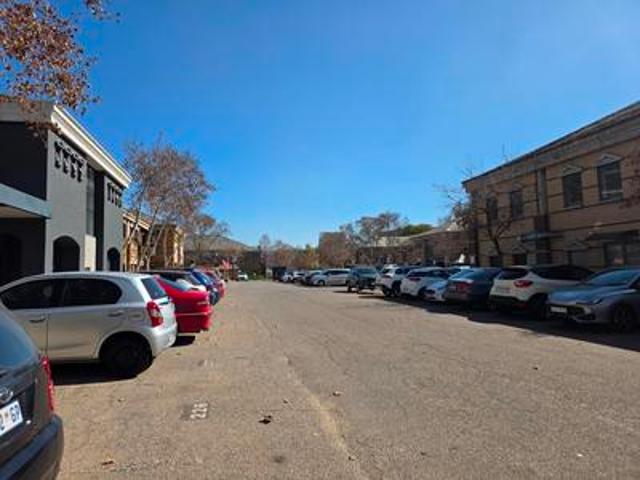 327m2 office to let at menlyn square.