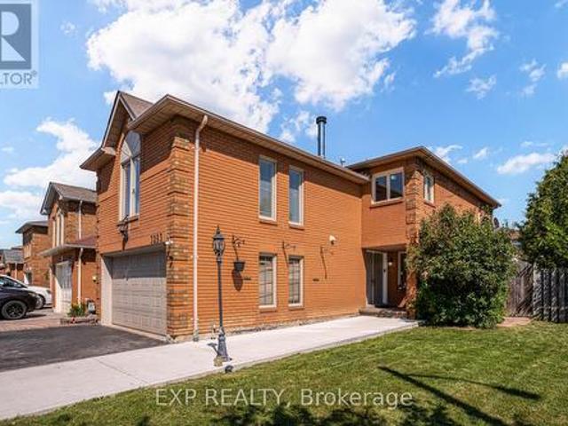 3283 Bobwhite Mews, Mississauga, ON, L5N 6G1 house for sale | Listing ID W12265 | Royal LePage