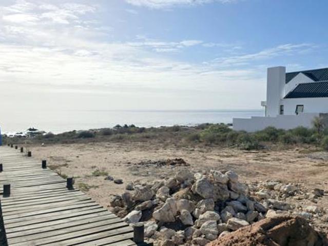 328 m² Land available in St Helena Views