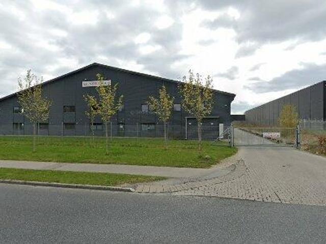 3294 m2 lager til leje i Greve