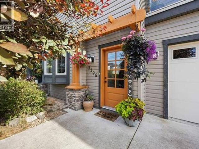 3295 Clement Road, Lake Country, BC, V4V 2M5 house for sale | Listing ID 10395 | Royal LePage