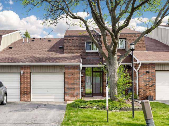 32 57 Kindale Way, Thornhill | For Sale @ $749,900 | Condos. Ca