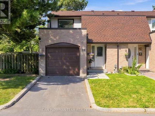 32 11 Livonia Place, Toronto, ON, M1E 4W5 townhouse for sale | Listing ID E13572 | Royal LePage
