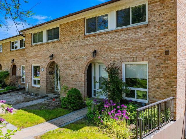 32 1 Wootten Way S, Markham | For Sale @ $674,900 | Condos. Ca