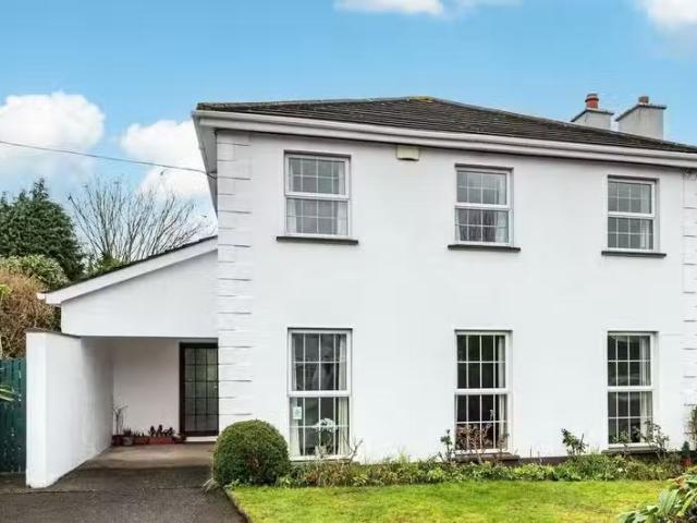 32 The Village, Green Road, Newbridge, Co. Kildare, W12KC92 is.