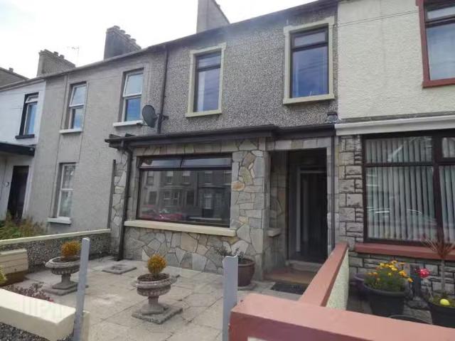 32 Upper Captain Street