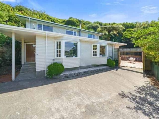 32 Voltaire Street, Karori, Wellington City