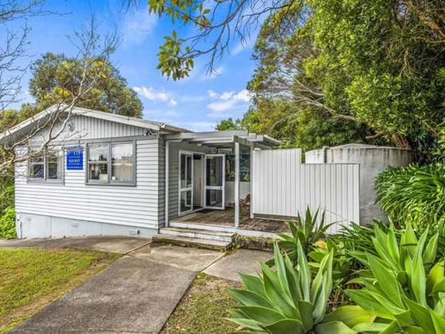 32 Waiora Road, Stanmore Bay, Rodney