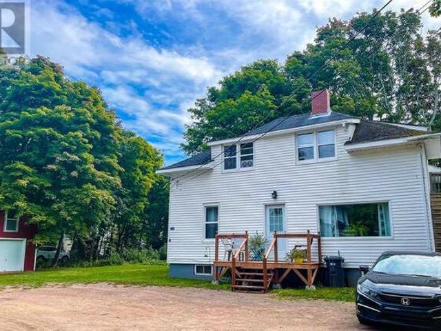 32 A B C Lansdowne Sackville New Brunswick
