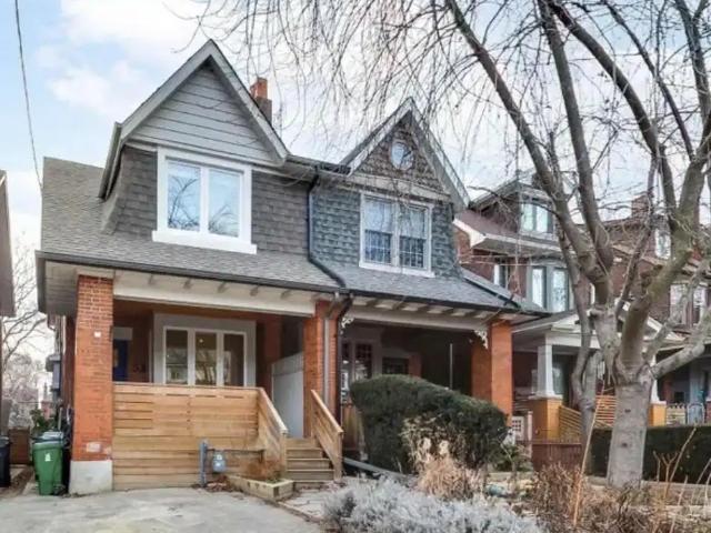 32 Appleton Avenue