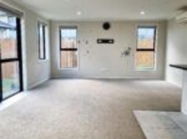 32 Blackwood Crescent