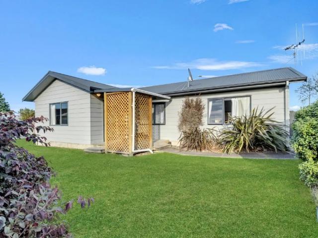 32 Dahlstrom Grove, Kelvin Grove