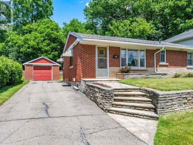 32 Dayfoot Drive, Halton Hills, ON, L7G 2L1 house for sale | Listing ID W13543 | Royal LePage