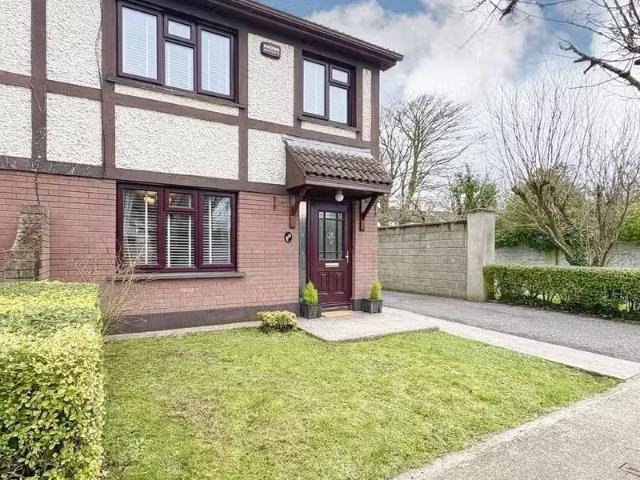 32 Deans Court, Kilkenny, Kilkenny, Co. Kilkenny, R95H59C is f.