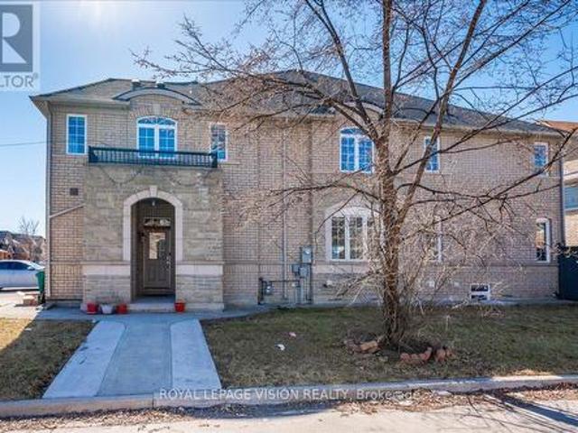 32 Drexel Road, Brampton, ON, L6P 3S1 house for sale | Listing ID W12106 | Royal LePage