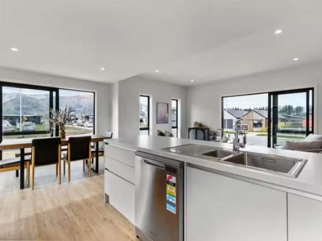 32 Dunn Street, Lake Hawea, Wanaka