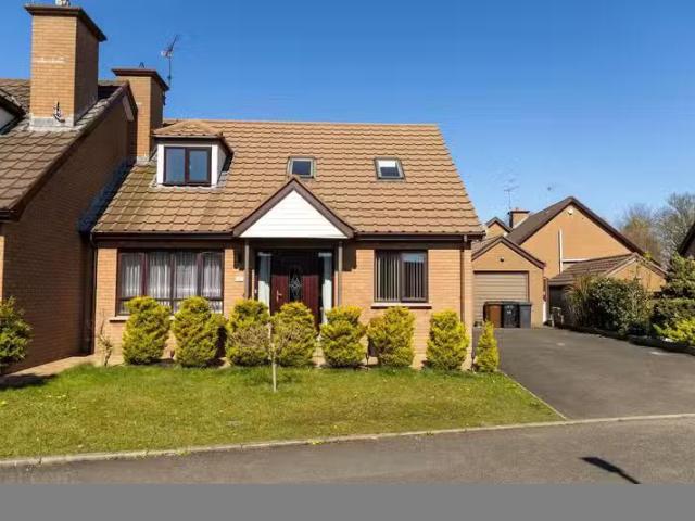32 Farm Lodge Avenue