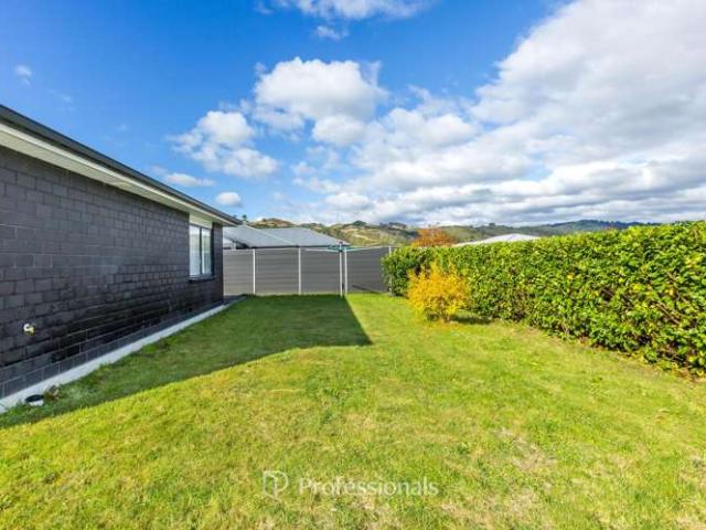 32 Filmer Crescent, Wallaceville, Upper Hutt City