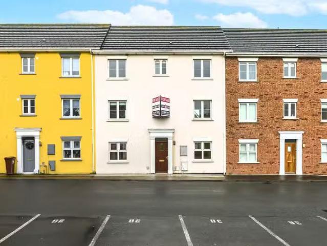32 Hamlet Square, Balbriggan, Co. Dublin, K32D294 is for sale