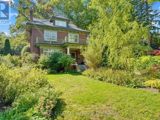 32 Hollywood Crescent, Toronto, ON, M4L 2K5 house for lease | Listing ID E13084 | Royal LePage