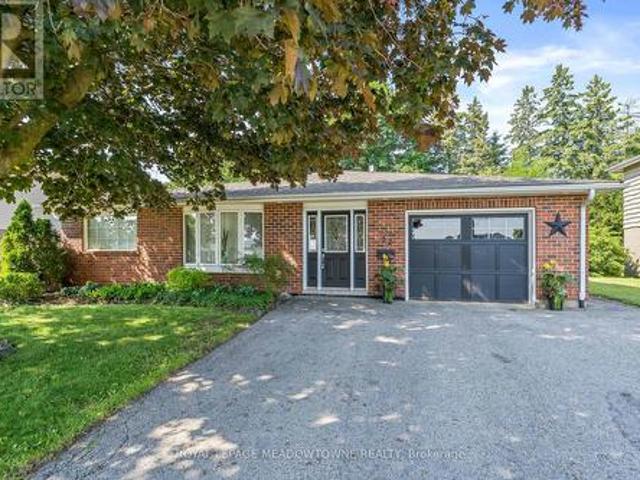 32 Joycelyn Crescent, Halton Hills, ON, L7G 2S4 house for sale | Listing ID W12263 | Royal LePage