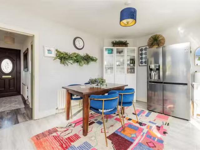 32 LARKHILL ROAD, Whitehall, Dublin 9, D09 XH30