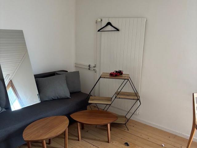32 m²