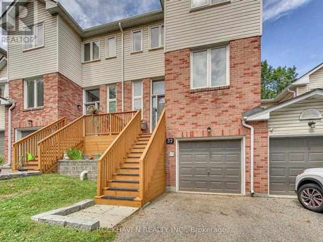 32 Maple Avenue, Halton Hills, ON, L7G 5L8 townhouse for sale | Listing ID W13531 | Royal LePage
