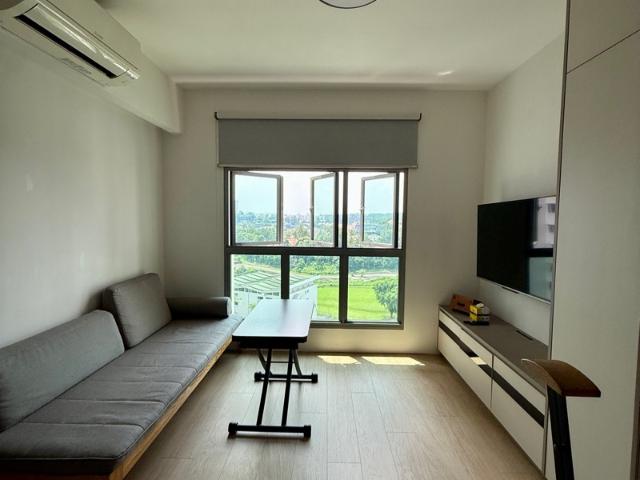 32 Margaret Drive HDB Apartment For Rent, $3,900, 1 Bed 2 Bath 667 sqft $5.85 psf