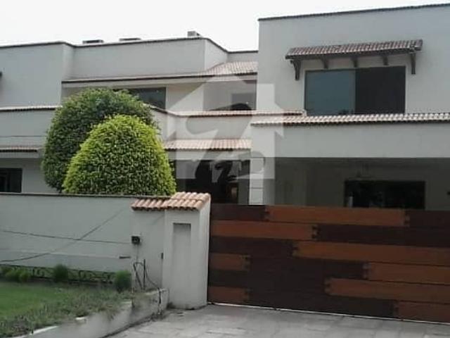 32 Marla Luxury Mansion for Sale 6 Bed, General Category, Askari 12