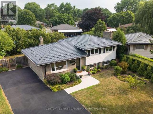 32 Mendip Crescent, London South Y, ON, N6E 1H1 house for sale | Listing ID X13587 | Royal LePage