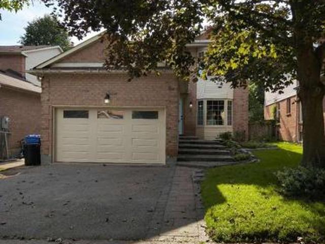 32 Moorcrest Drive, Aurora, ON, L4G 3R4 house for lease | Listing ID N13716 | Royal LePage