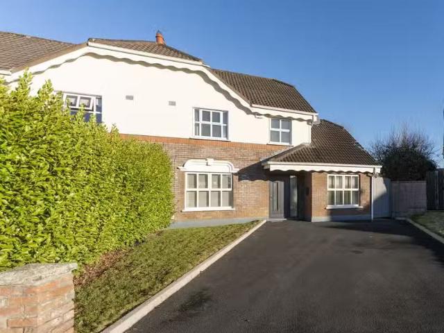 32 Oakfield, Dooradoyle, Co. Limerick, V94AY2V is for sale