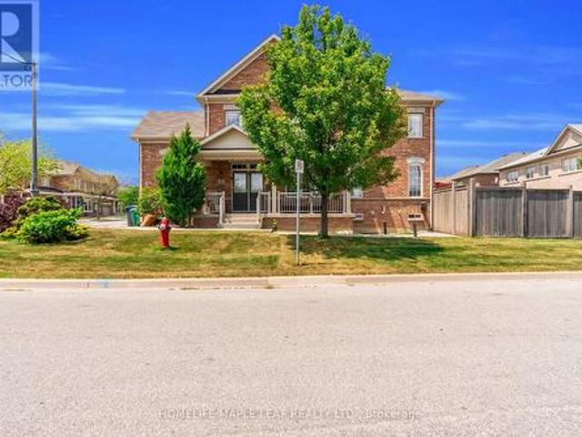 32 Orangeblossom Trail, Brampton, ON, L6X 3B4 house for sale | Listing ID W13513 | Royal LePage