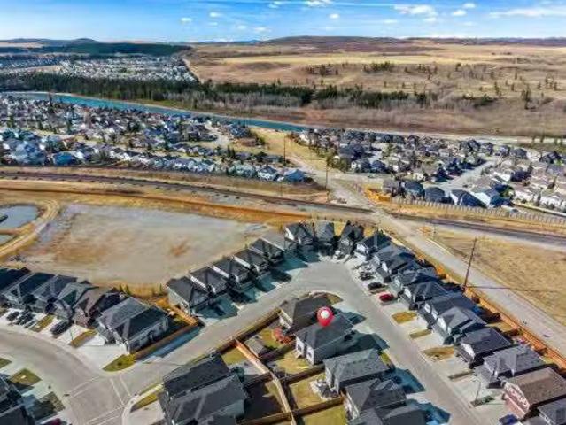 32 Paint Horse Crescent, Cochrane, AB, T4C 2V7 house for sal.
