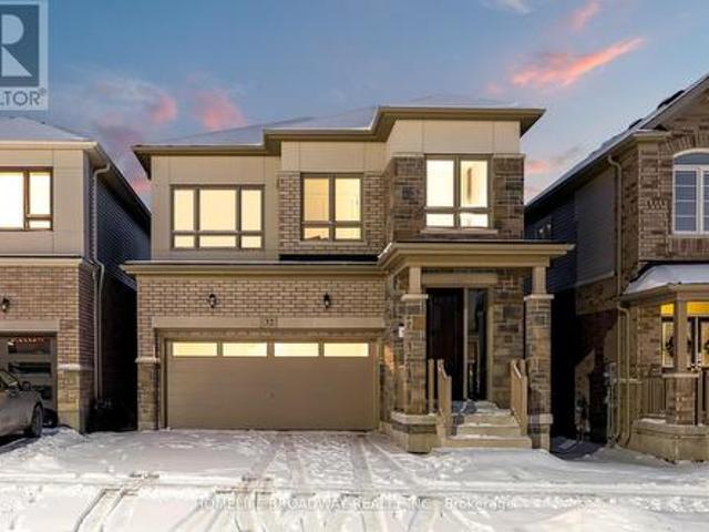 32 Phoenix Boulevard, Barrie, ON, L9S 2Z4 house for sale | Listing ID S11893 | Royal LePage