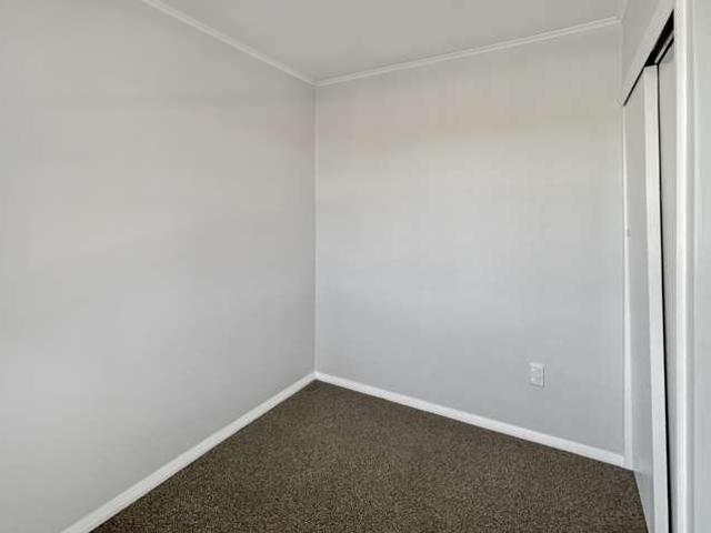 3/2 Regent Street, 11185, Tararua