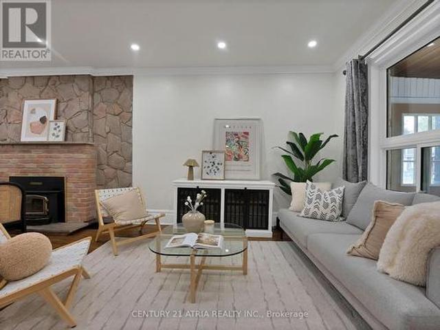 32 Rosevear Avenue, Toronto, ON, M4C 1Z3 house for sale | Listing ID E13526 | Royal LePage