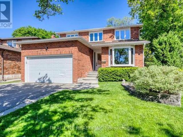32 Roslo Court, Oakville, ON, L6H 4S1 house for sale | Listing ID W13588 | Royal LePage
