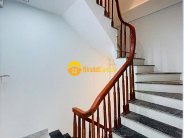 32m 5 tầng 6ty2 trung tựu nhà mới ô tô đỗ kinh doanh